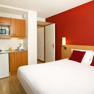 2* Appart hôtel Séjours&affaires Genève Genis